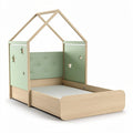 **Technische titel in het Nederlands: **Modern kinderbed met huisvorm en stermotieven**